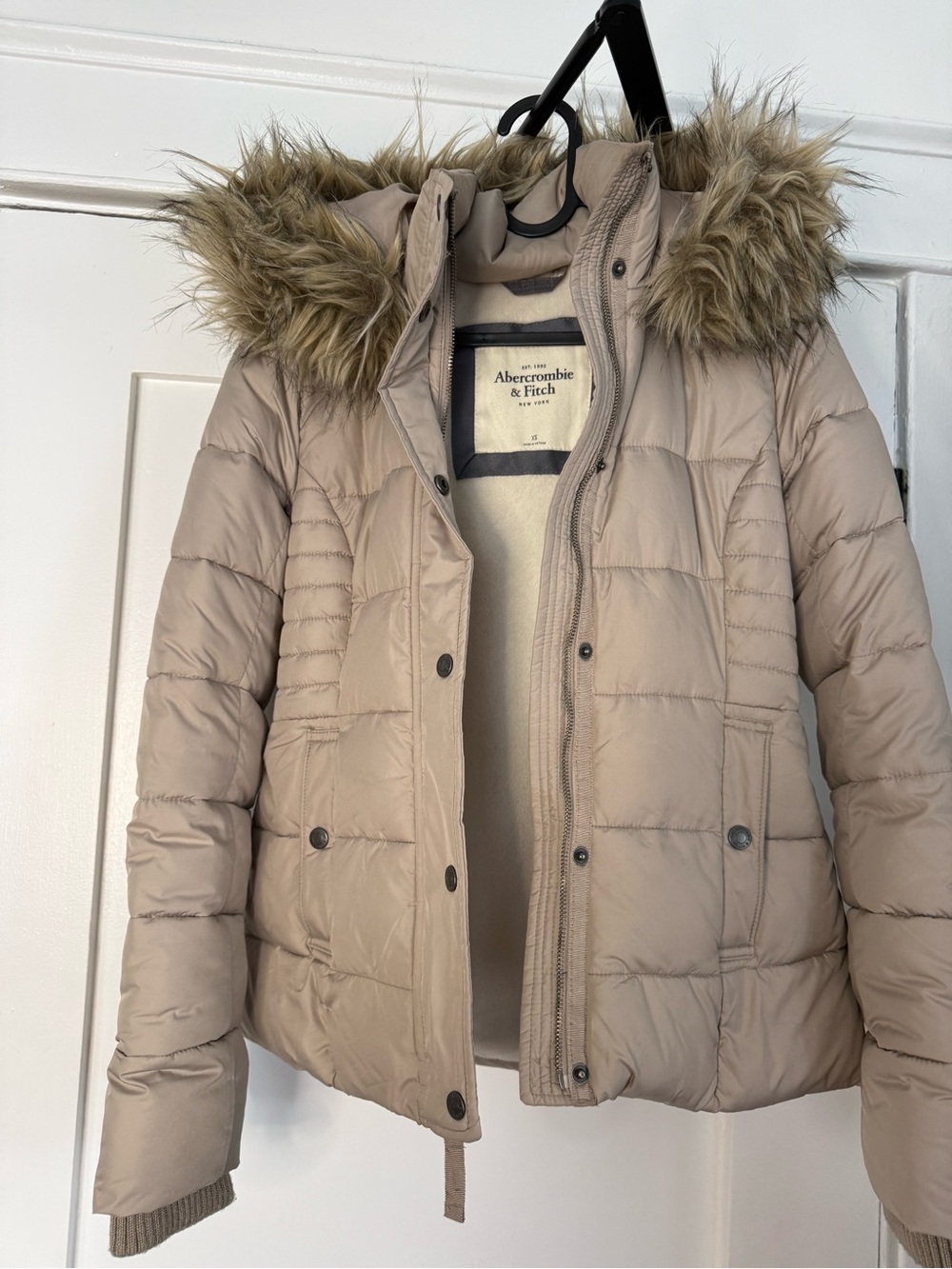 Abercrombie & Fitch Women's Beige/Tan Faux-Fur Hooded Puffer Jacket